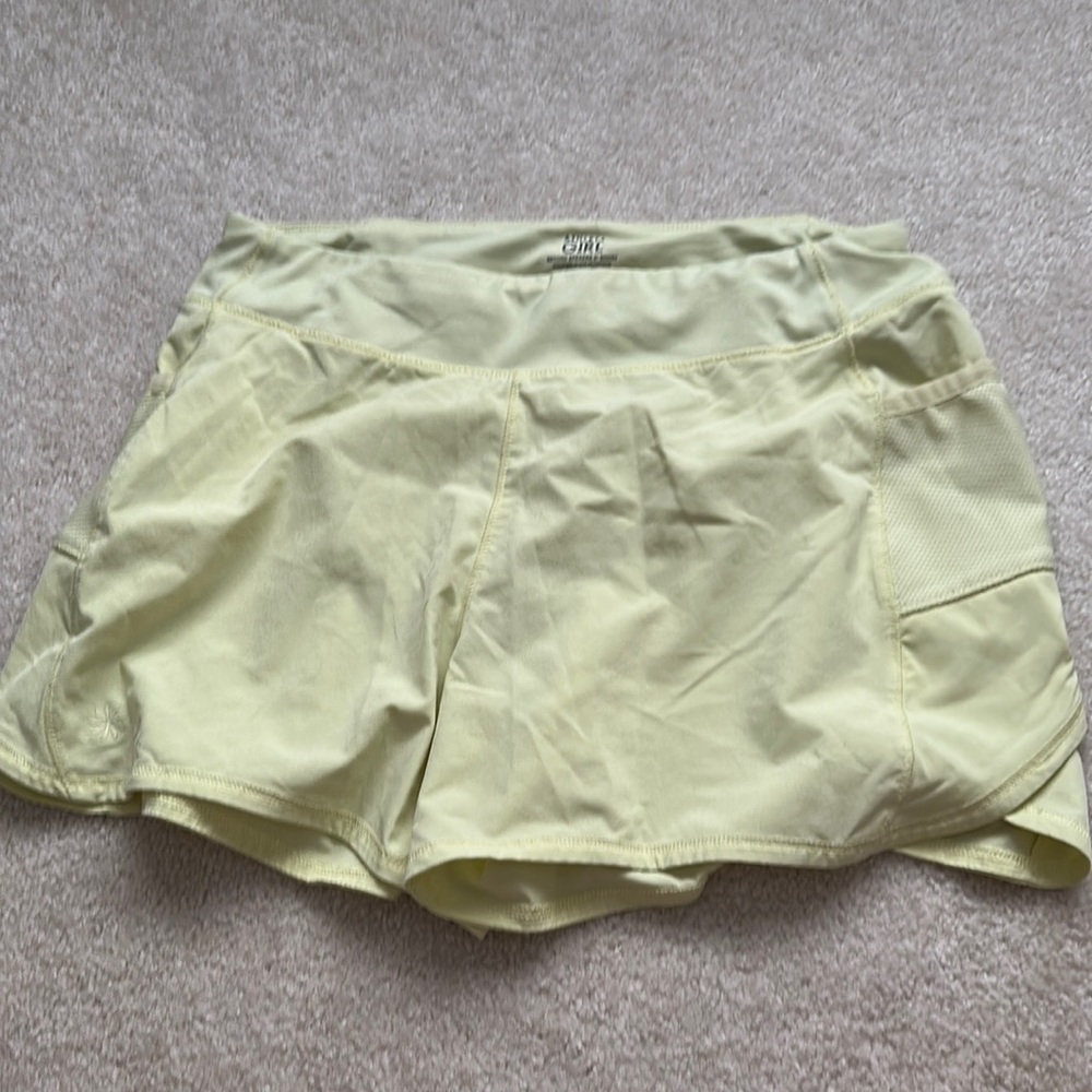 Athleta girl lined short XL soft lime green excellent used condition